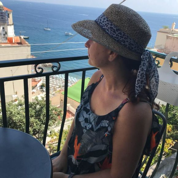 Meet your Posher, Alex - Picture 1 of 1